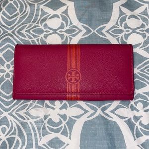 Tory Burch Envelope Wallet - Pink